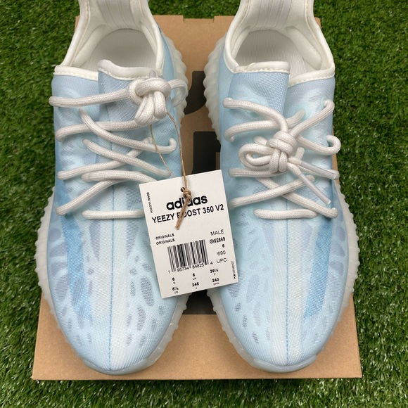 New with box adidas yeezy 350 v2 monoice men’s size 6.5 or women’s 7.5 - Picture 2 of 6